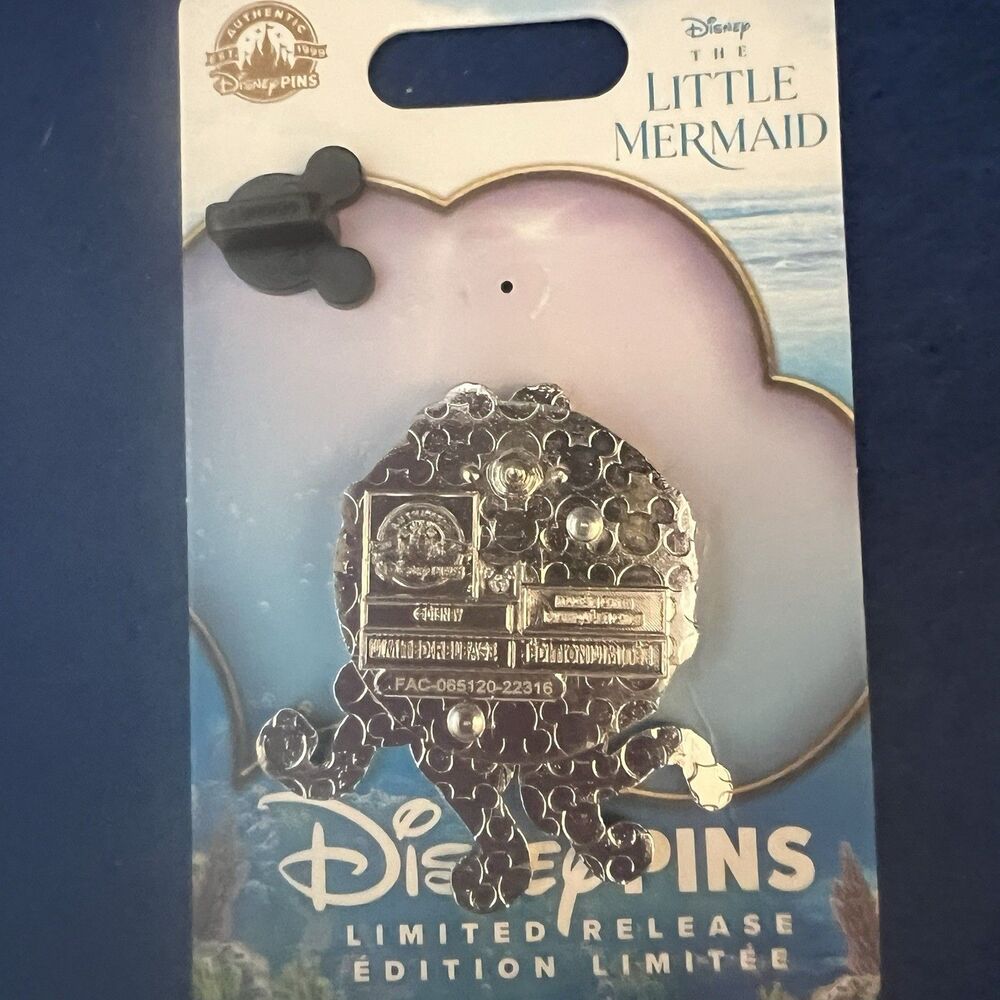 Disney 2023 Ursula Live Action Movie 3D Pin on Pin Limited Release - Picture 5 of 5